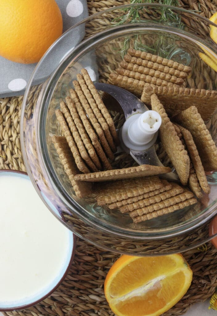 image showing how to crush the cookies into crumbs